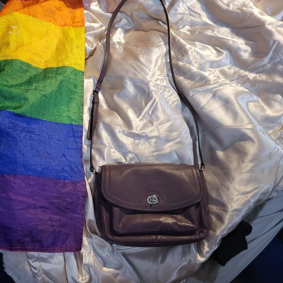 Authentic Coach Burgundy Crossbody, Model #F28725, Excellent, Like New Condition - Picture 2 of 12